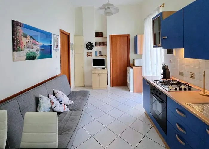 Bilocale Vicino Al Porto 아파트